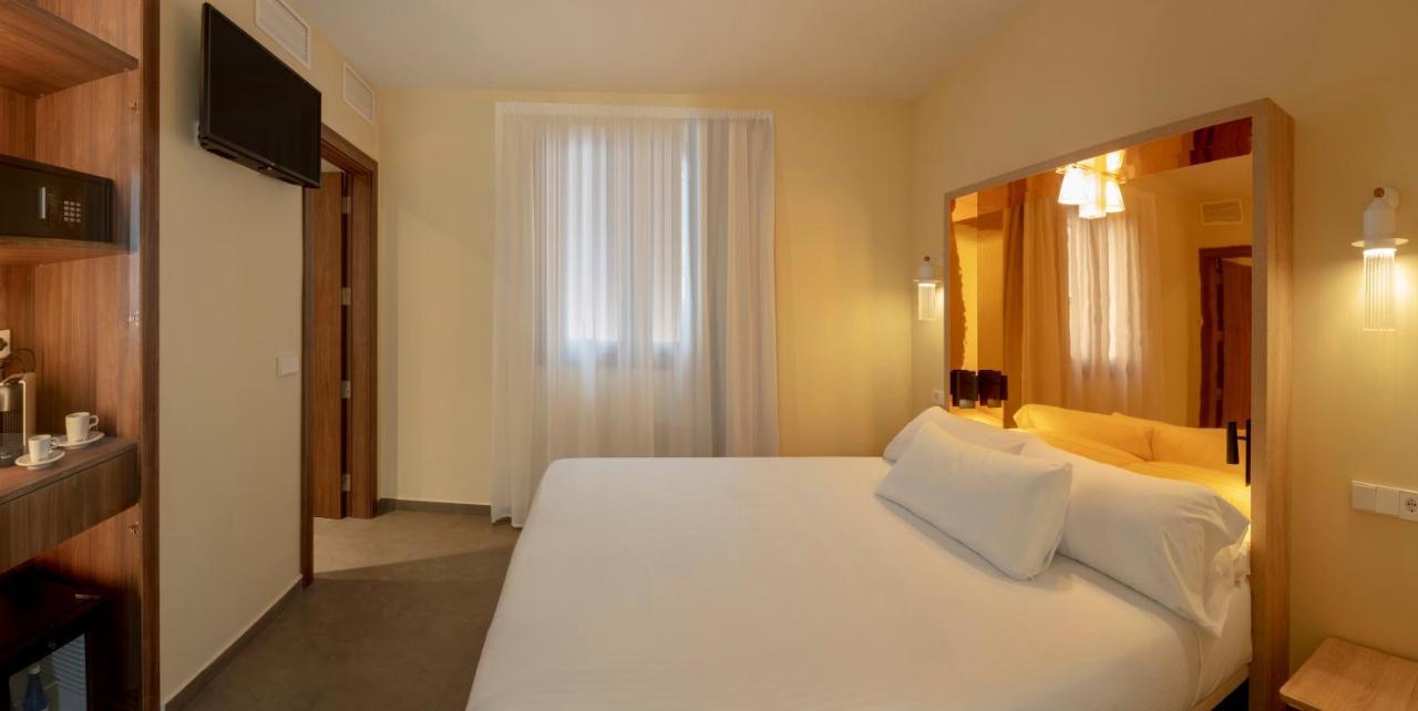 Sh Suite Palace (Adults Only) Valencia Exteriör bild